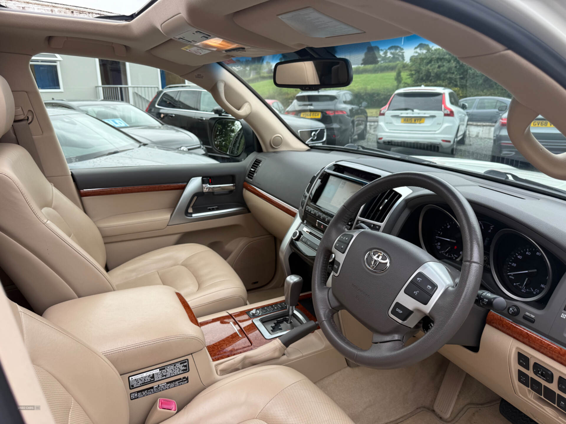 Toyota Land Cruiser V8 DIESEL SW in Down