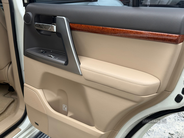 Toyota Land Cruiser V8 DIESEL SW in Down