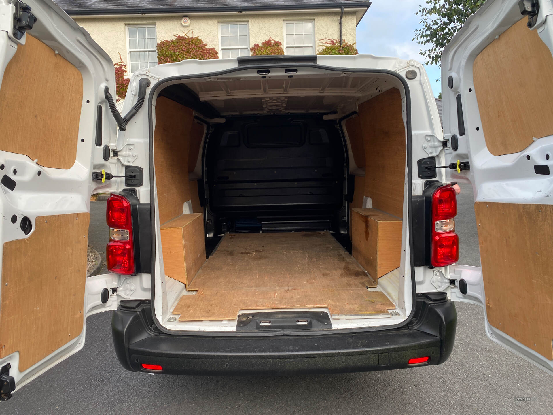 Vauxhall Vivaro L2 DIESEL in Tyrone