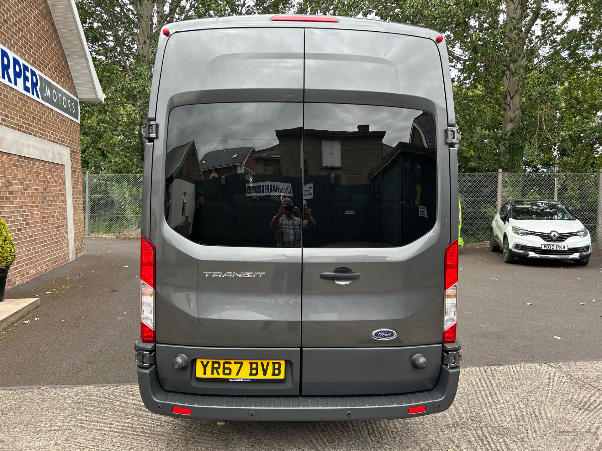 Ford Transit 460 L4 MINIBUS DIESEL RWD in Derry / Londonderry