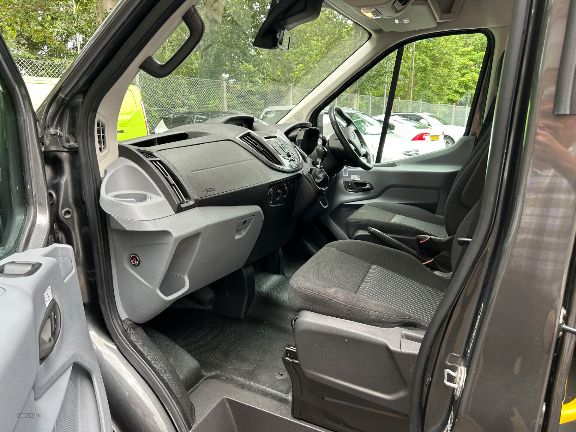 Ford Transit 460 L4 MINIBUS DIESEL RWD in Derry / Londonderry