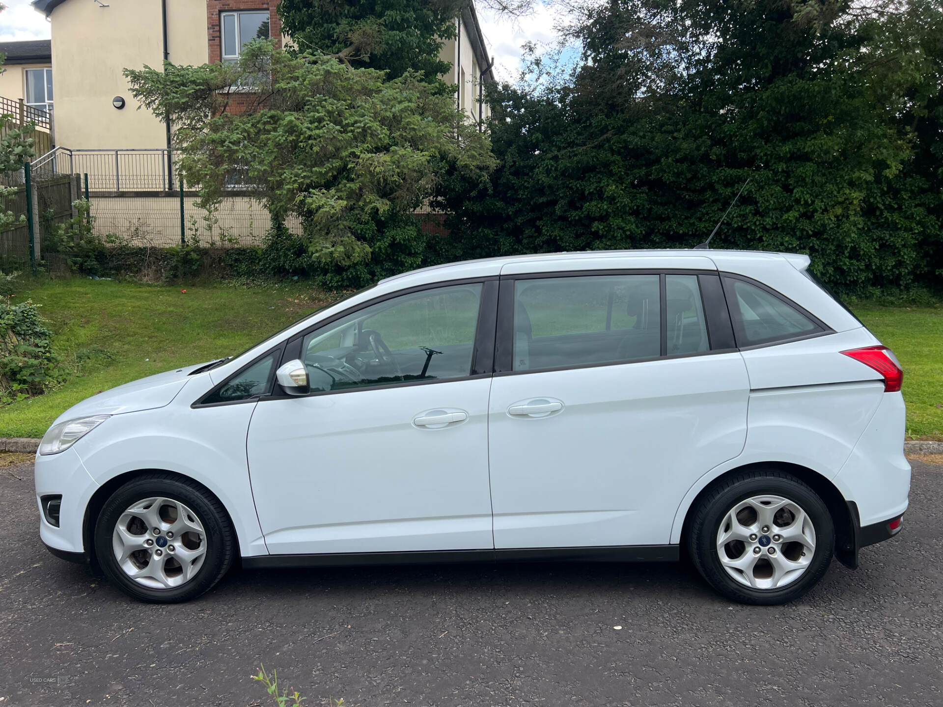 Ford Grand C-MAX DIESEL ESTATE in Antrim