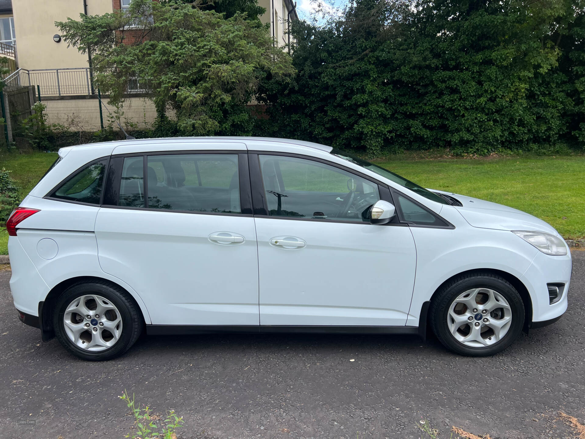 Ford Grand C-MAX DIESEL ESTATE in Antrim