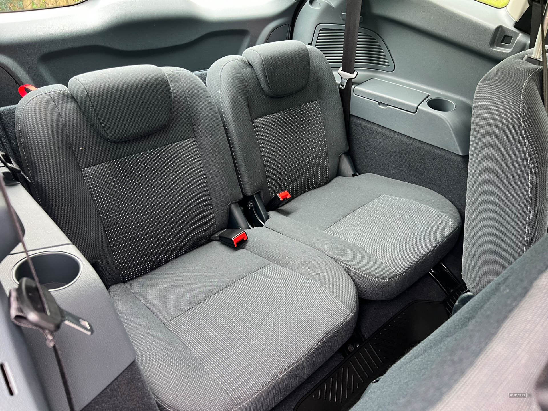 Ford Grand C-MAX DIESEL ESTATE in Antrim