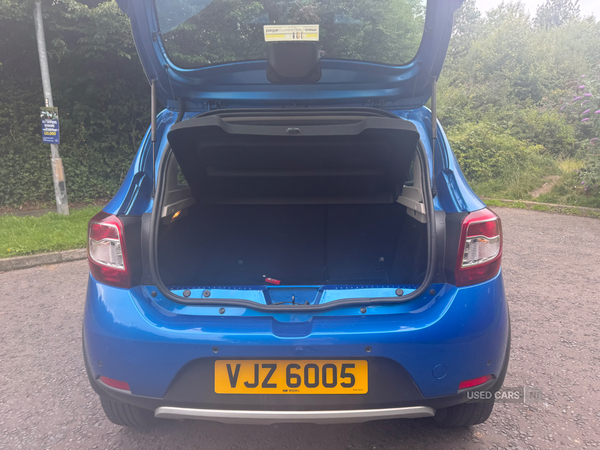 Dacia Sandero Stepway HATCHBACK in Down