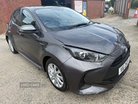 Toyota Yaris HATCHBACK in Down