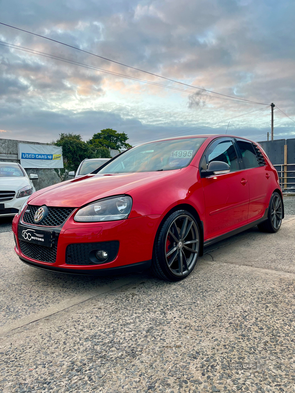 Volkswagen Golf HATCHBACK in Down