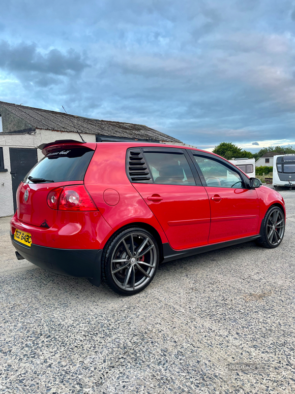 Volkswagen Golf HATCHBACK in Down