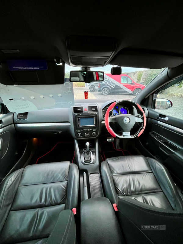 Volkswagen Golf HATCHBACK in Down