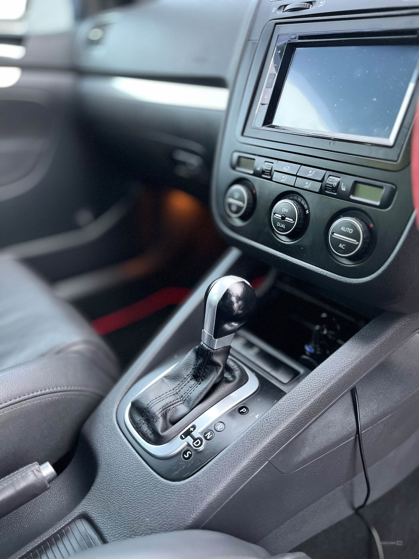 Volkswagen Golf HATCHBACK in Down