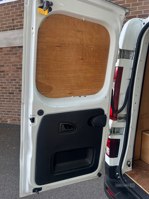 Nissan Primastar 28 L1 DIESEL in Derry / Londonderry