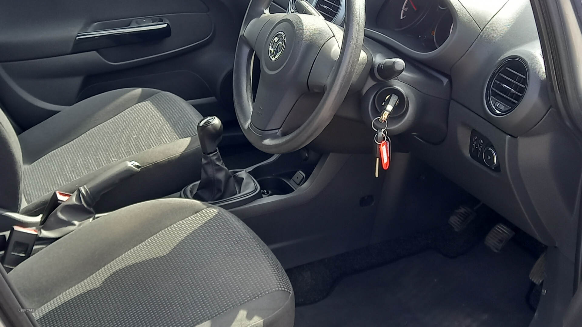 Car Thumbnail 5
