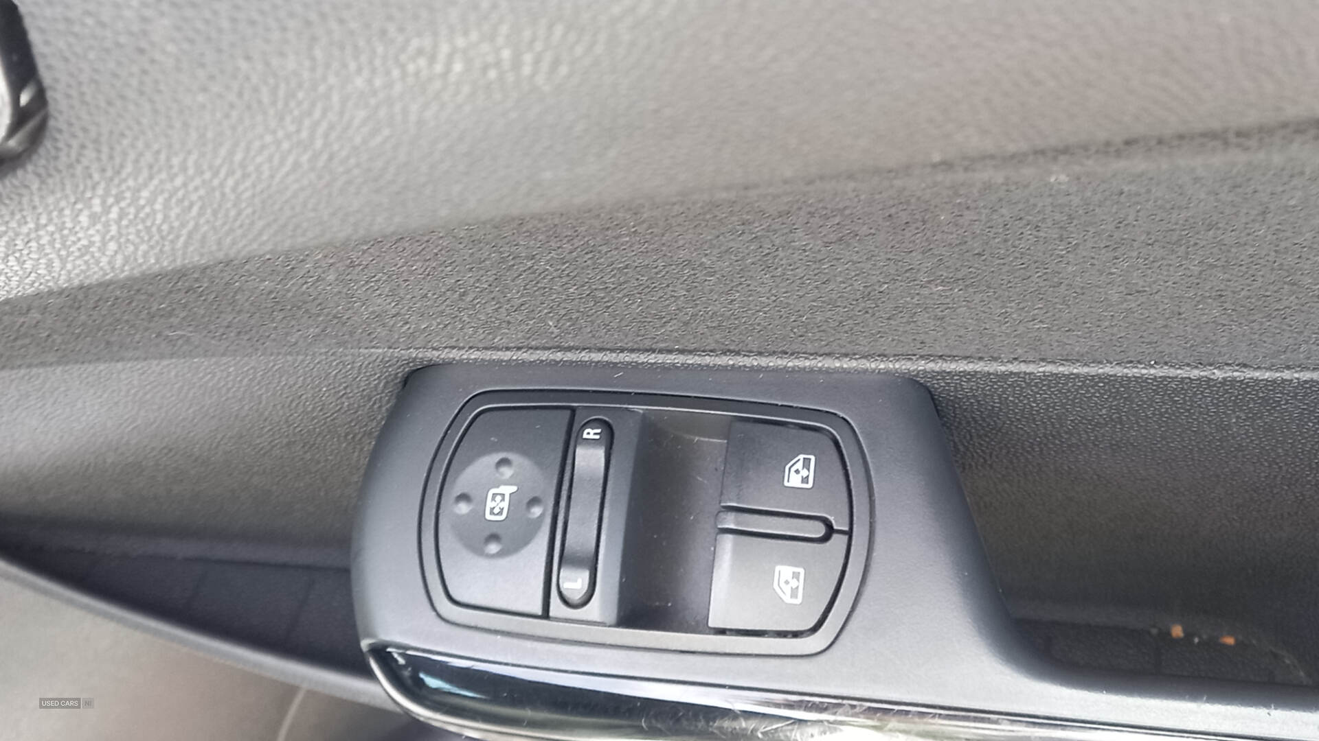 Car Thumbnail 6