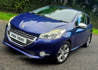 Peugeot 208 1.6 e-HDi Allure 3dr in Down