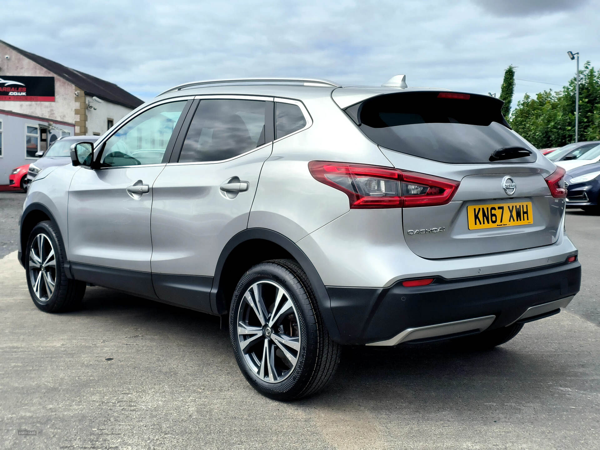 Nissan Qashqai DIESEL HATCHBACK in Fermanagh