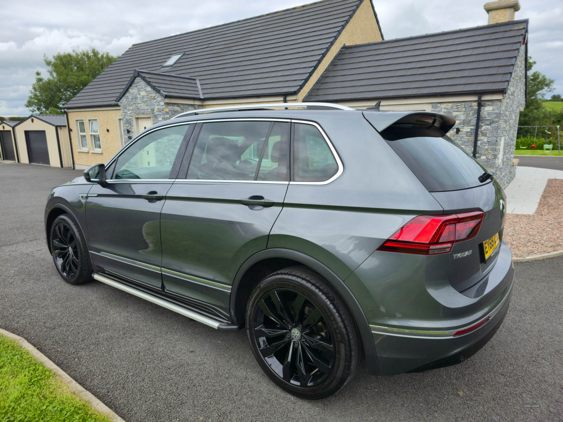 Volkswagen Tiguan DIESEL ESTATE in Down