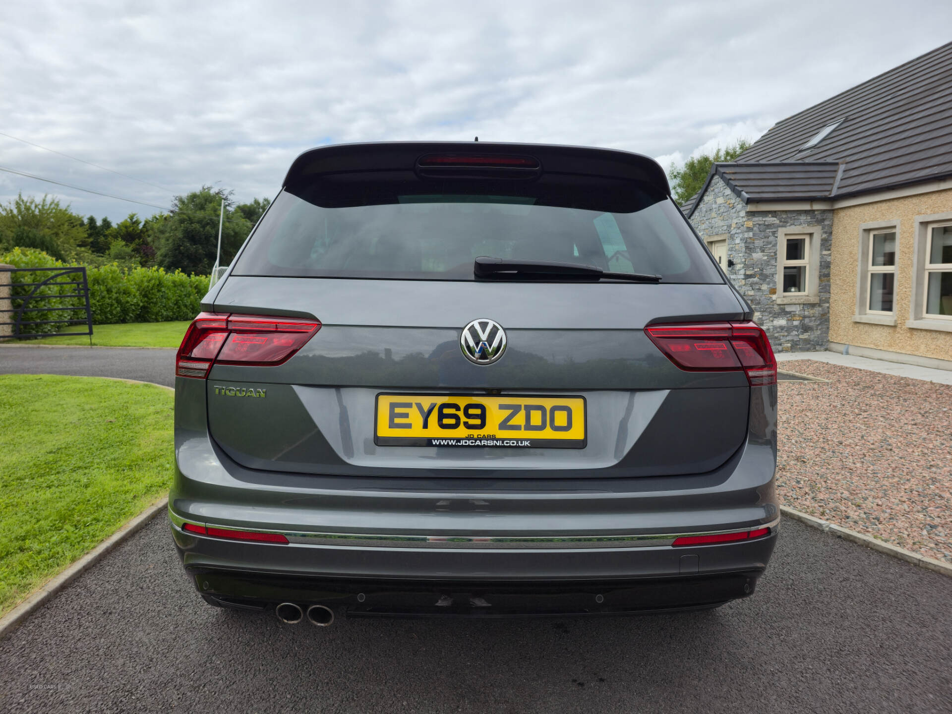 Volkswagen Tiguan DIESEL ESTATE in Down