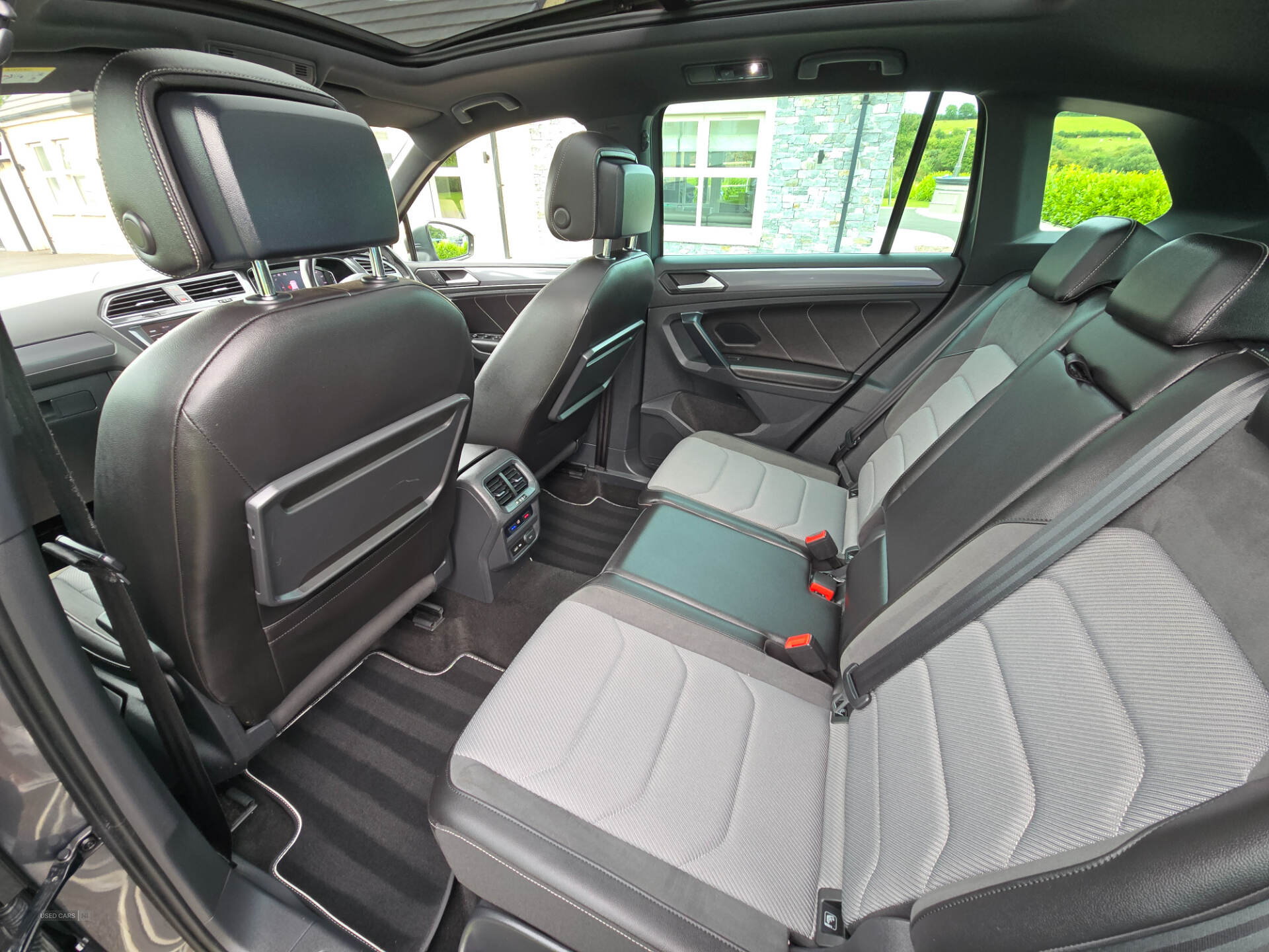 Volkswagen Tiguan DIESEL ESTATE in Down