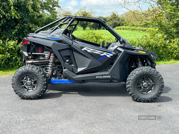 Polaris Rzr pro xp ultimate in Down