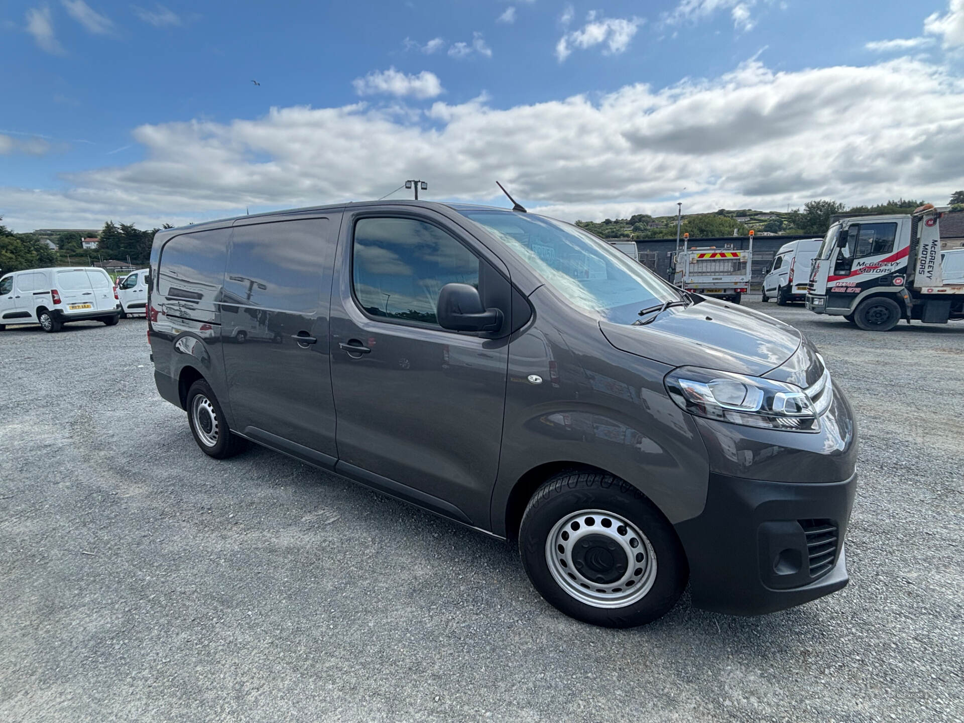 Citroen Dispatch XL DIESEL in Down