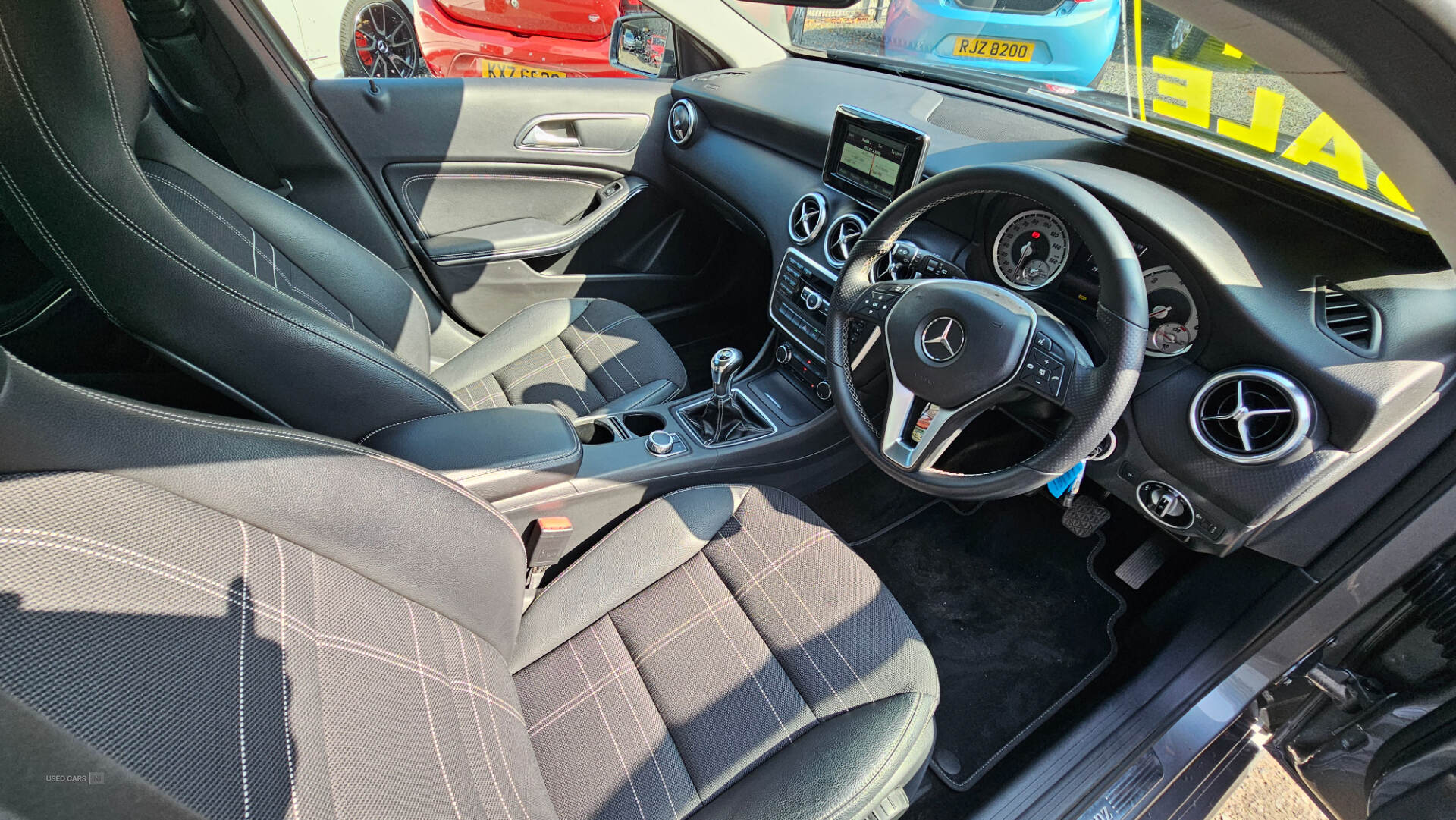 Car Thumbnail 14