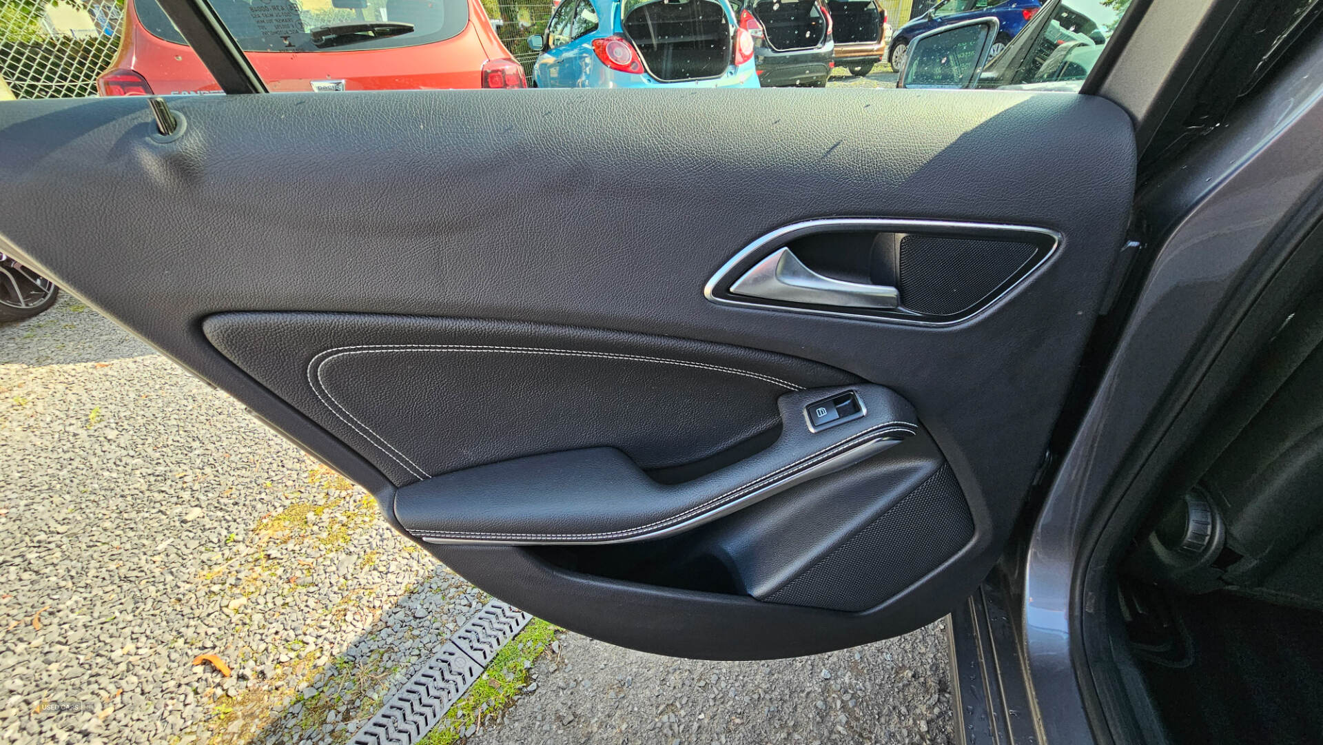 Car Thumbnail 23