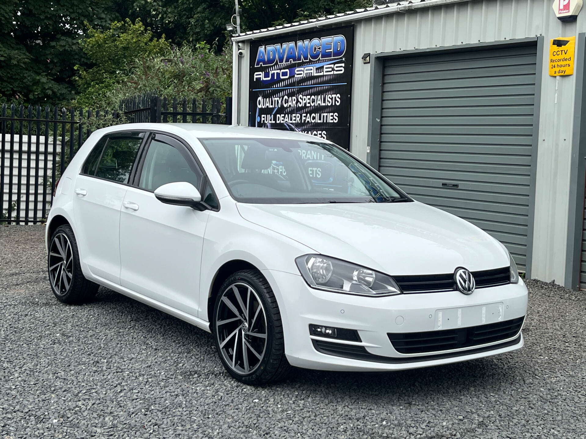 Volkswagen Golf HATCHBACK in Antrim