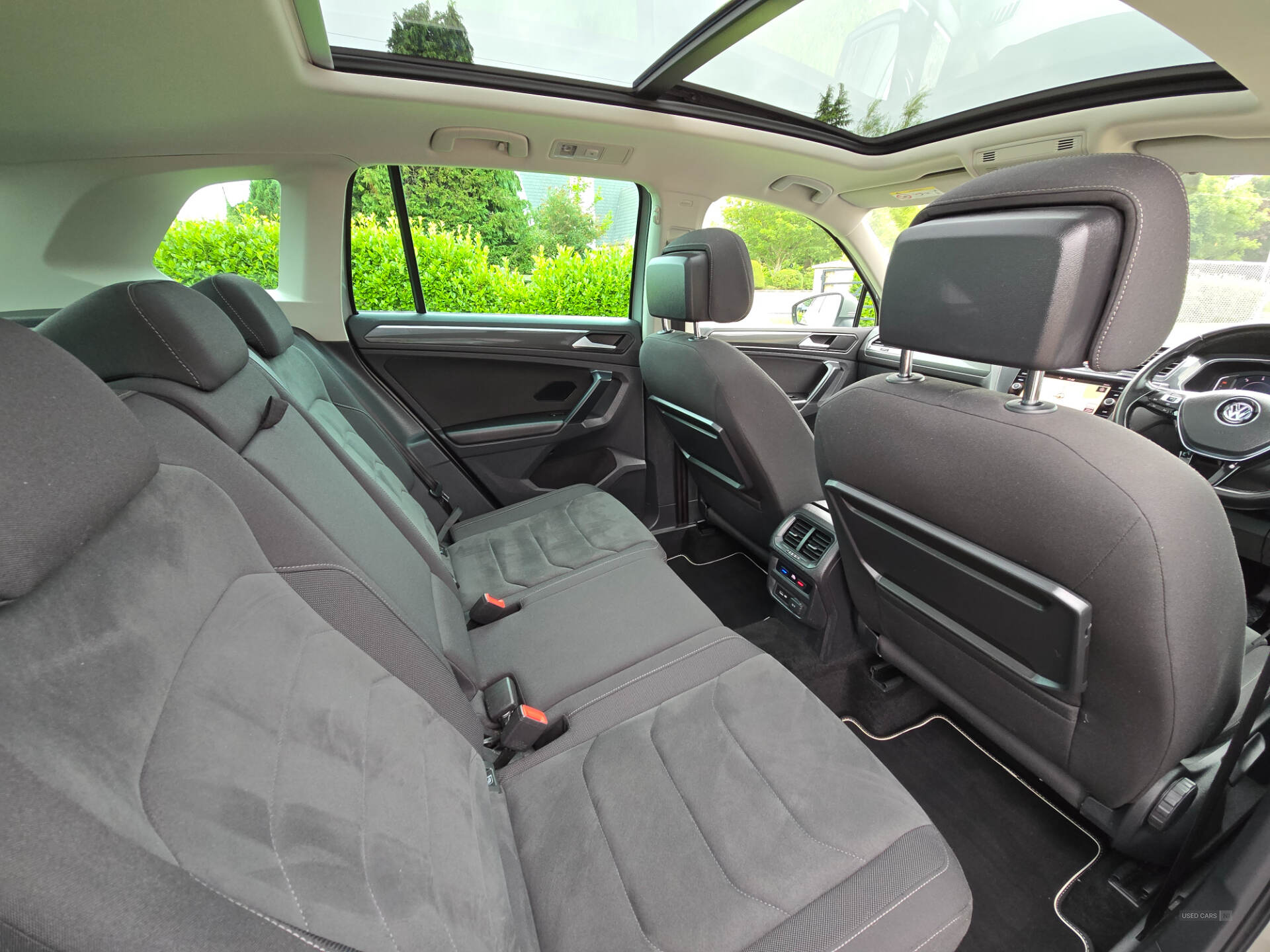 Car Thumbnail 9