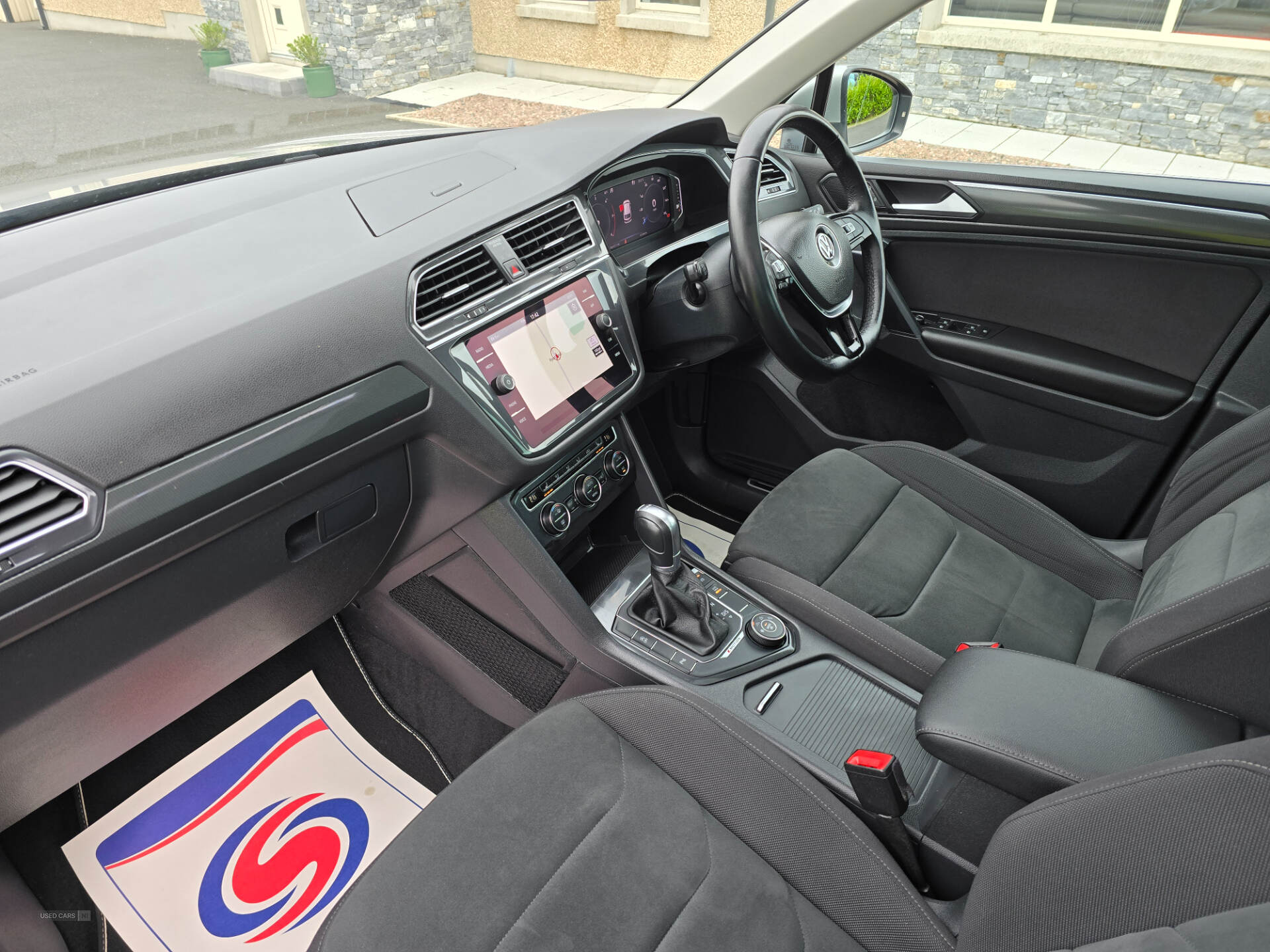 Car Thumbnail 16
