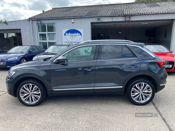 Volkswagen T-Roc HATCHBACK in Down