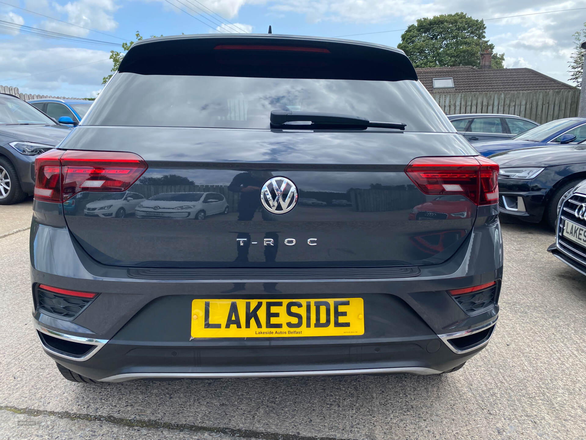 Volkswagen T-Roc HATCHBACK in Down