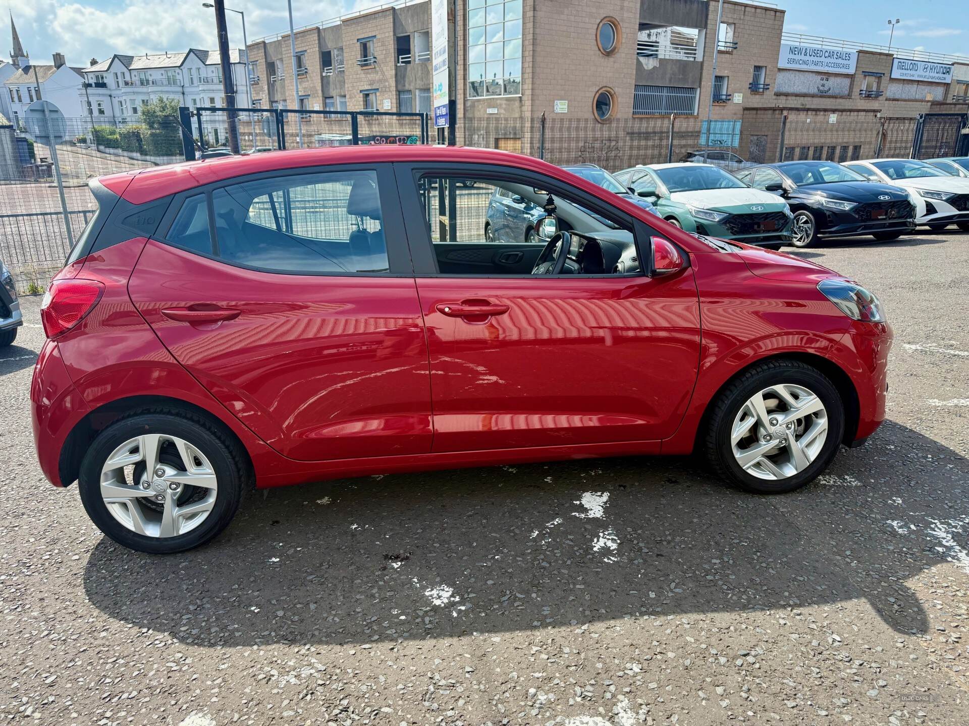Hyundai i10 HATCHBACK in Down