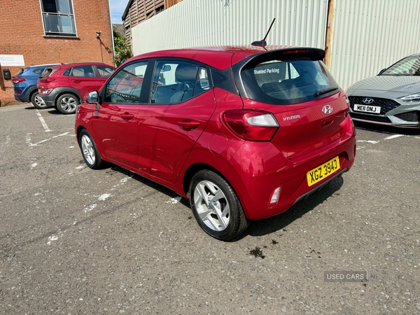 Hyundai i10 HATCHBACK in Down