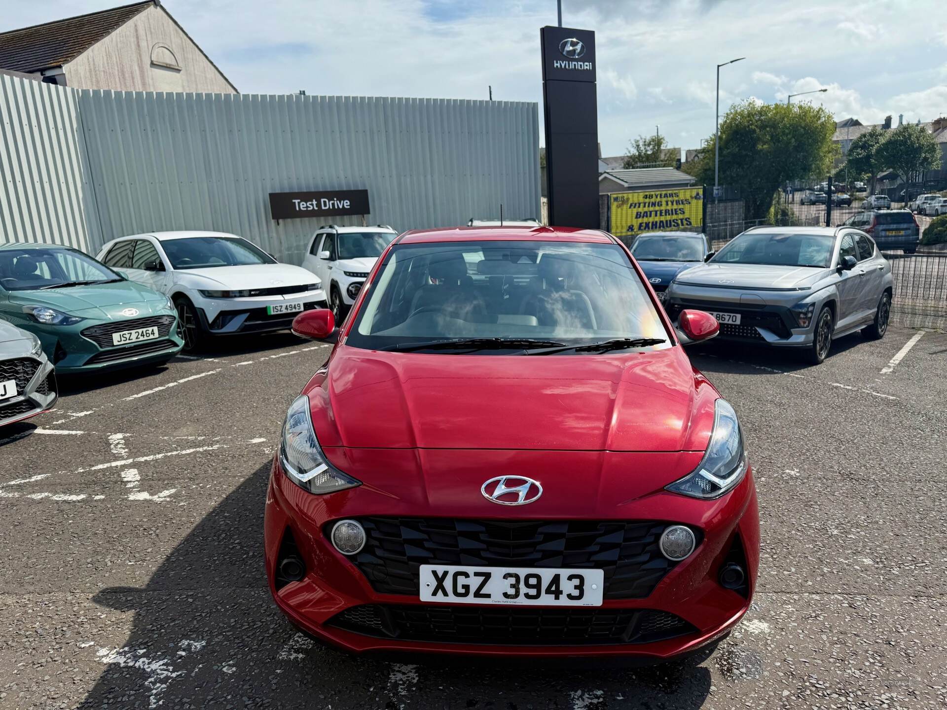 Hyundai i10 HATCHBACK in Down
