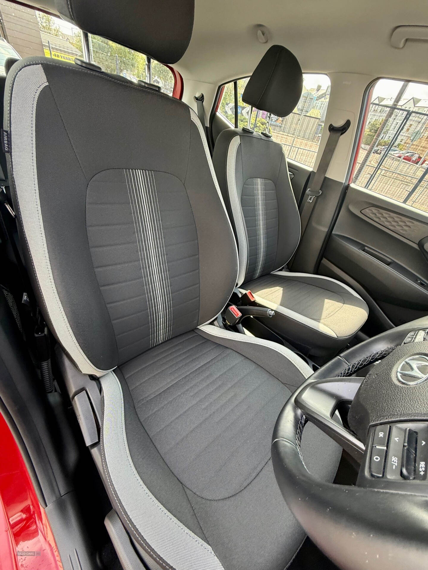Hyundai i10 HATCHBACK in Down