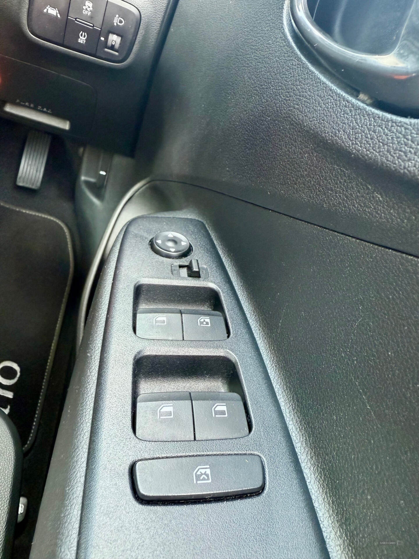 Hyundai i10 HATCHBACK in Down