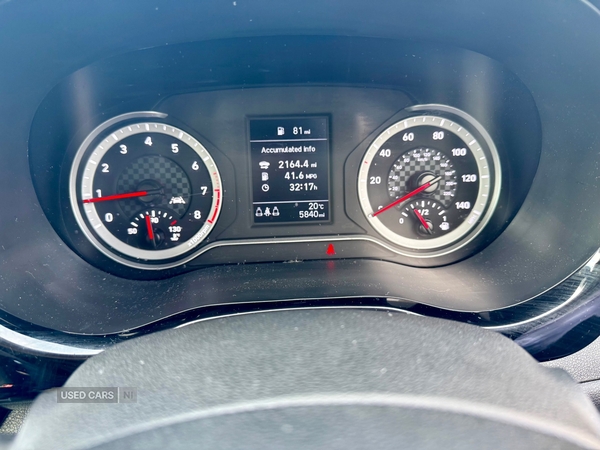 Hyundai i10 HATCHBACK in Down