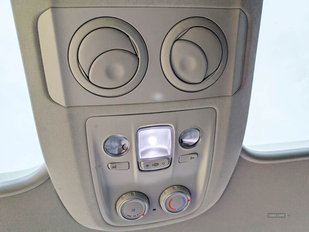 Car Thumbnail 10
