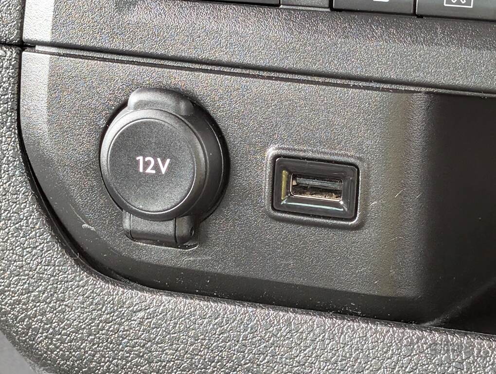 Car Thumbnail 28