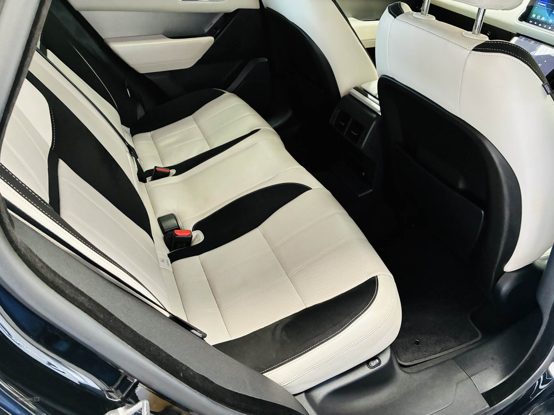Land Rover Range Rover Velar DIESEL ESTATE in Antrim