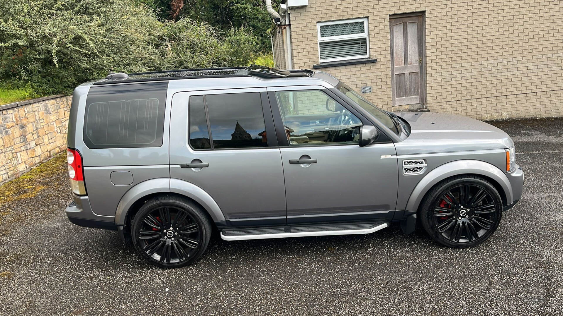 Land Rover Discovery DIESEL SW in Fermanagh