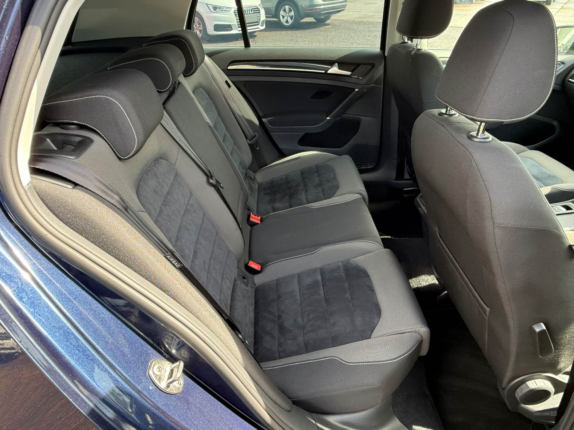 Car Thumbnail 10