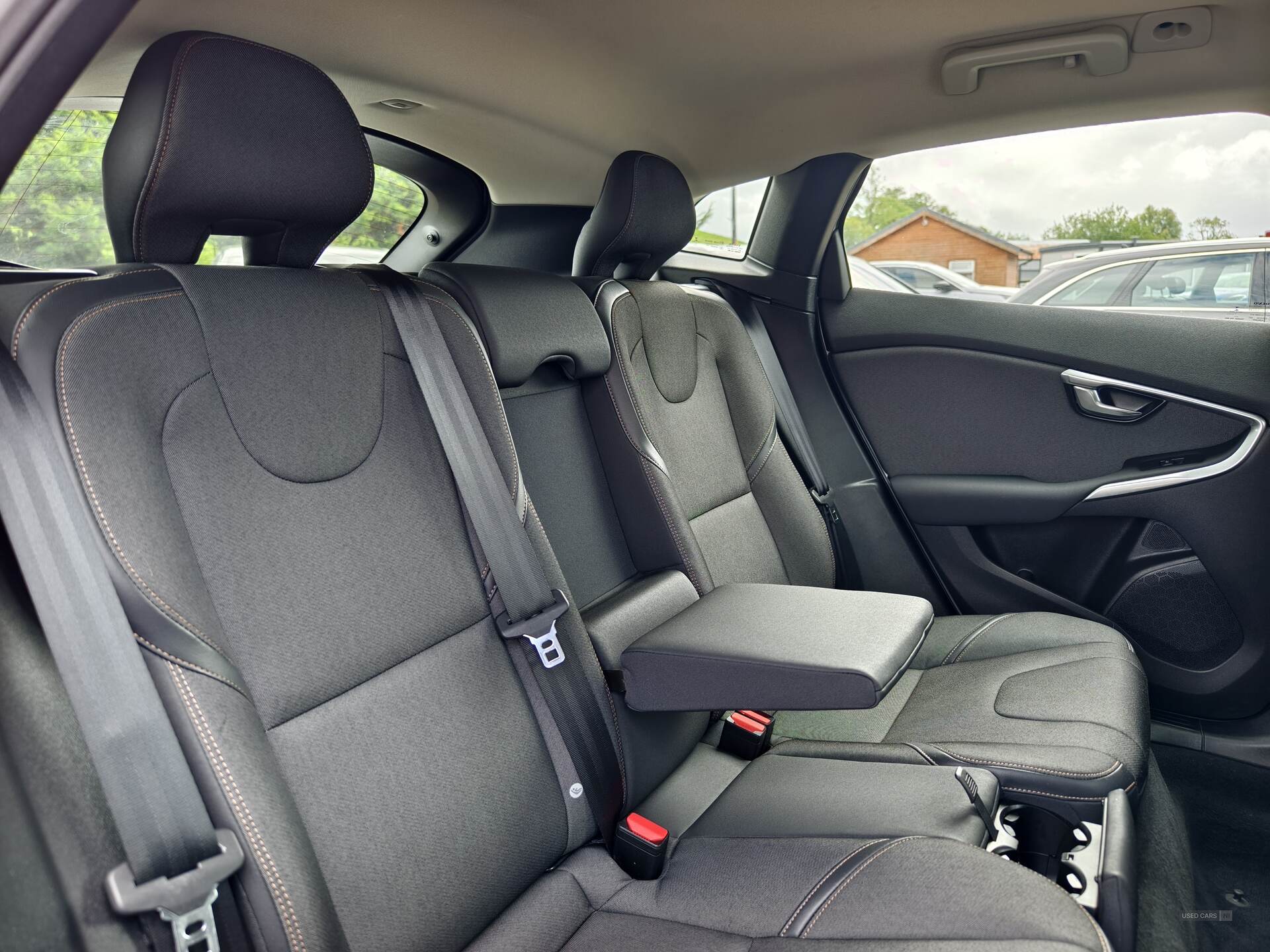 Volvo V40 DIESEL HATCHBACK in Fermanagh