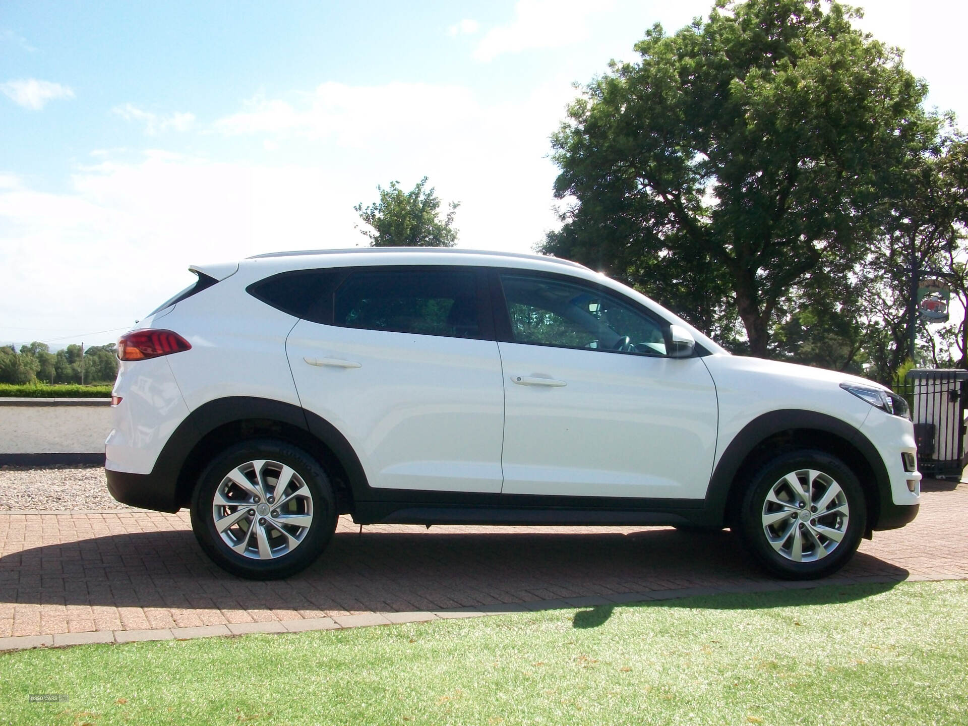 Car Thumbnail 3