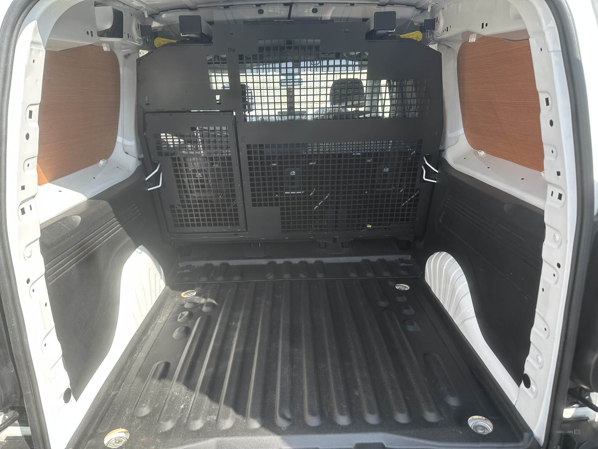 Peugeot Partner LONG DIESEL in Down