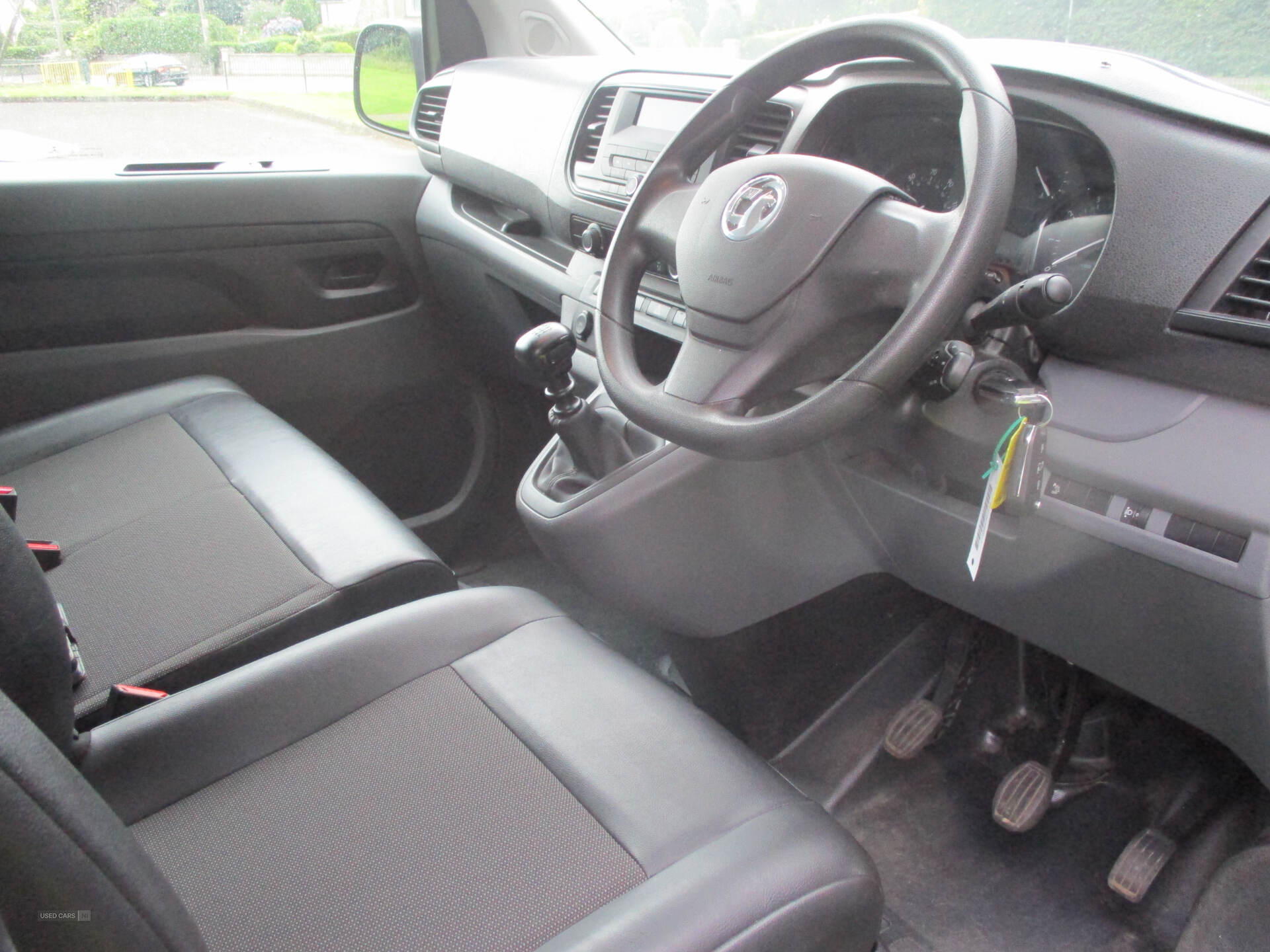 Car Thumbnail 8