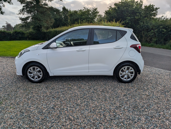 Hyundai i10 HATCHBACK in Tyrone