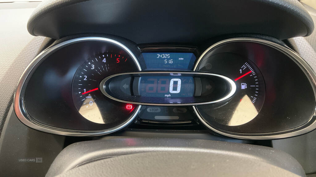 Renault Clio in Derry / Londonderry