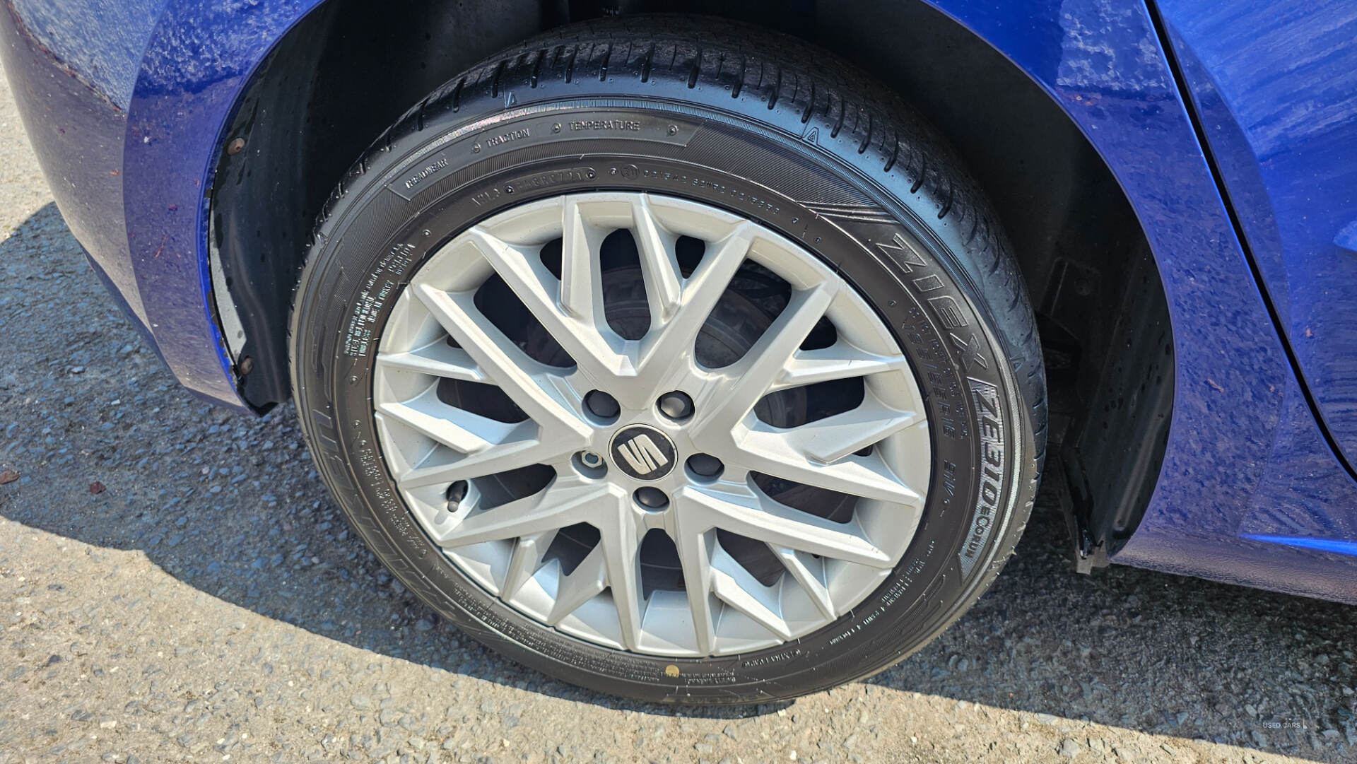 Car Thumbnail 5