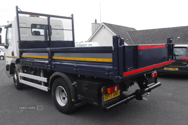Daf LF 7500kg gross double dropside tipper. in Down